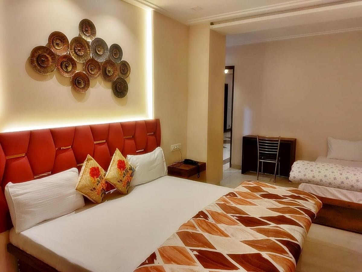 Hotel Luxuria Ludhiana Ngoại thất bức ảnh