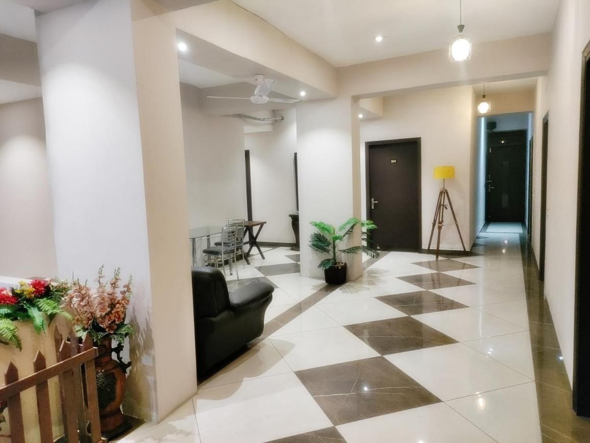 Hotel Luxuria Ludhiana Ngoại thất bức ảnh