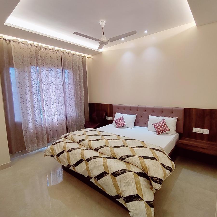 Hotel Luxuria Ludhiana Ngoại thất bức ảnh