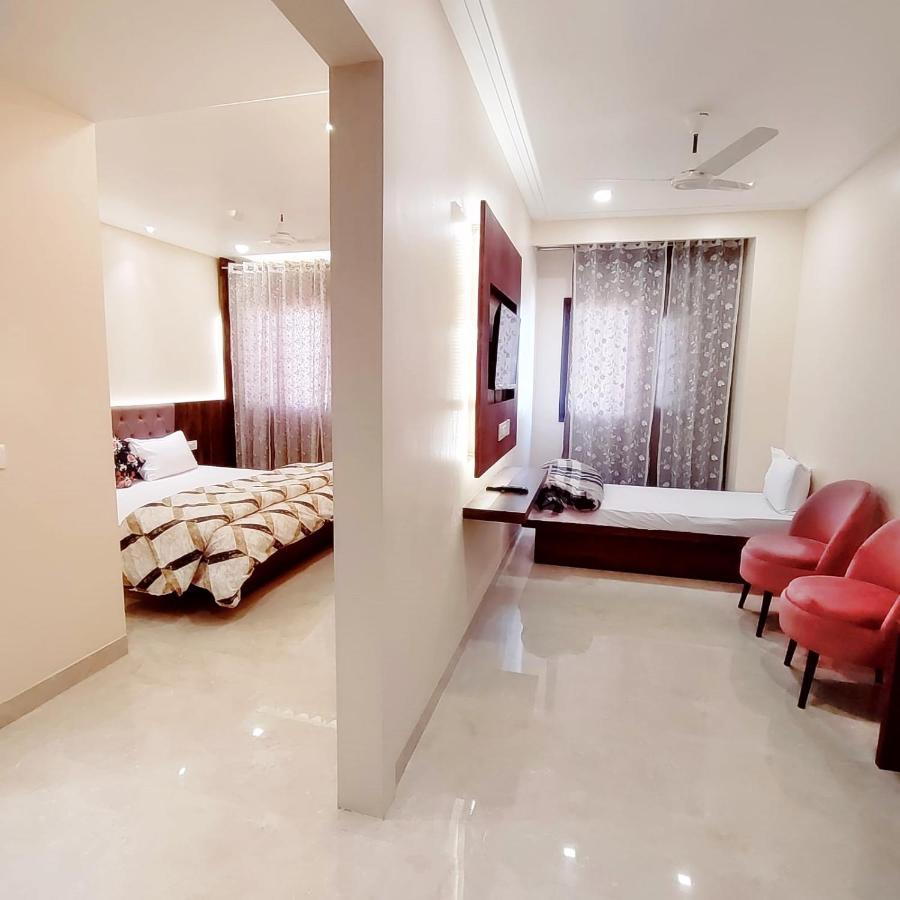 Hotel Luxuria Ludhiana Ngoại thất bức ảnh