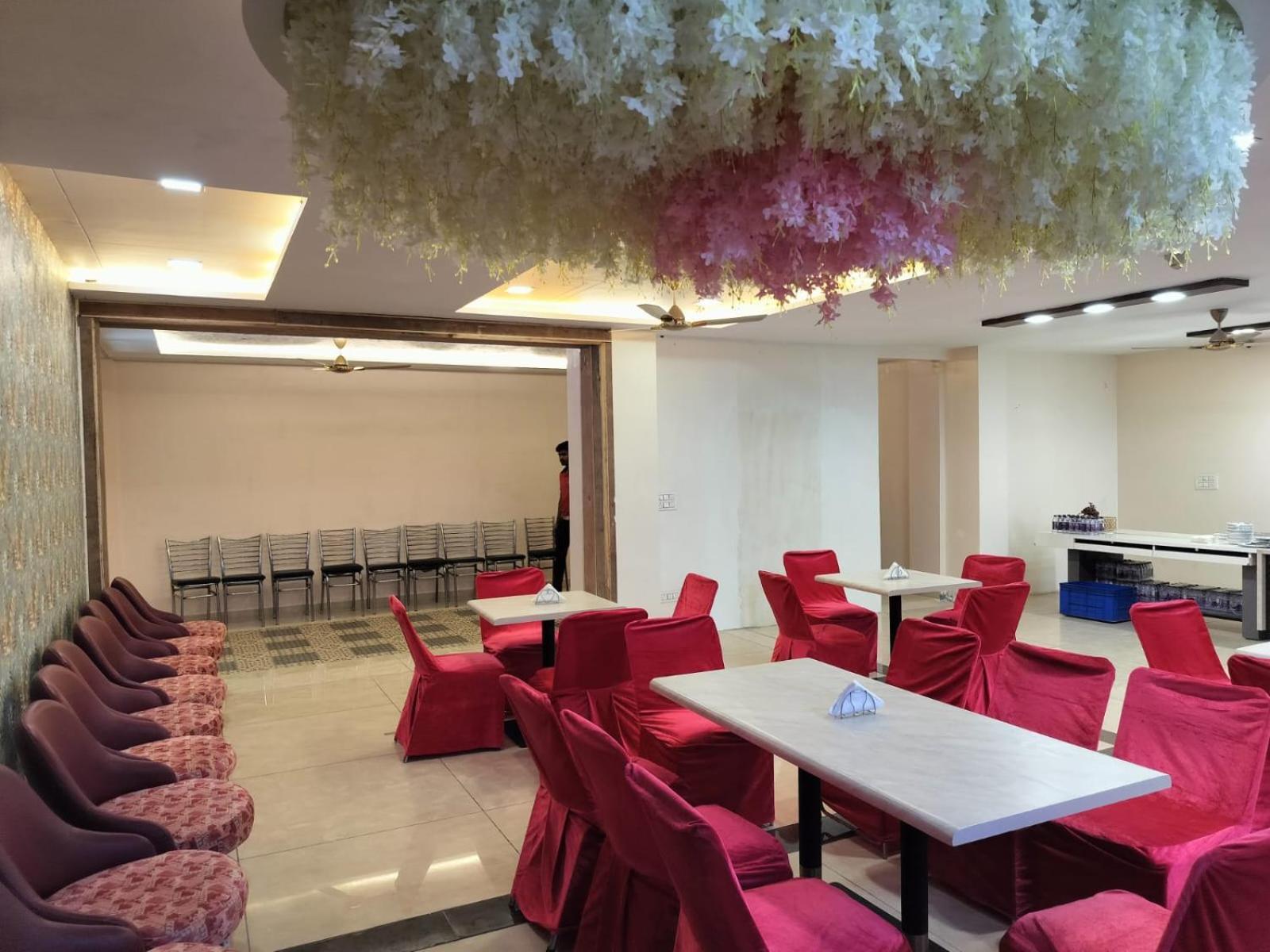 Hotel Luxuria Ludhiana Ngoại thất bức ảnh