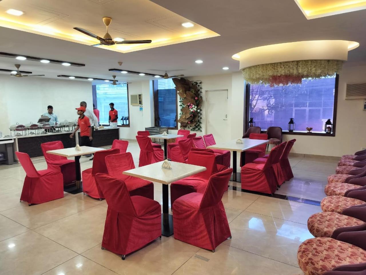 Hotel Luxuria Ludhiana Ngoại thất bức ảnh