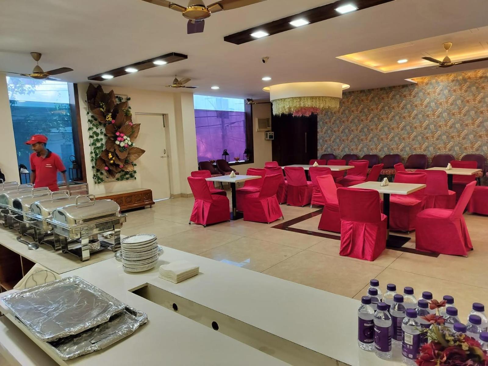 Hotel Luxuria Ludhiana Ngoại thất bức ảnh