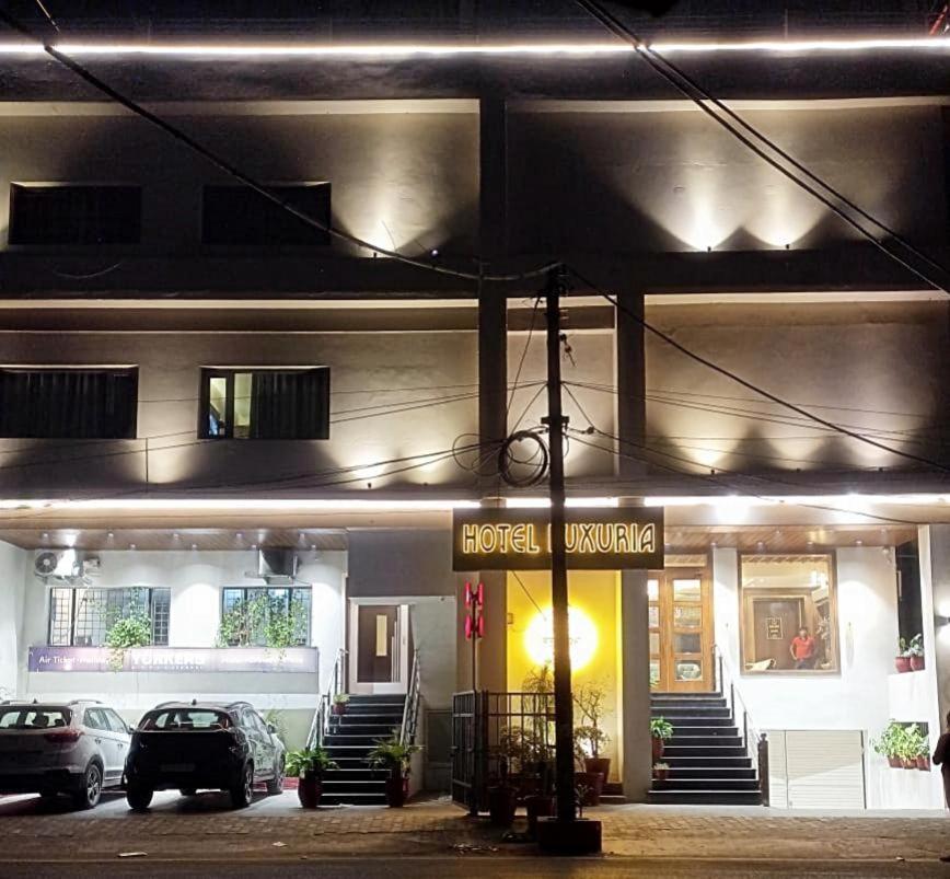 Hotel Luxuria Ludhiana Ngoại thất bức ảnh